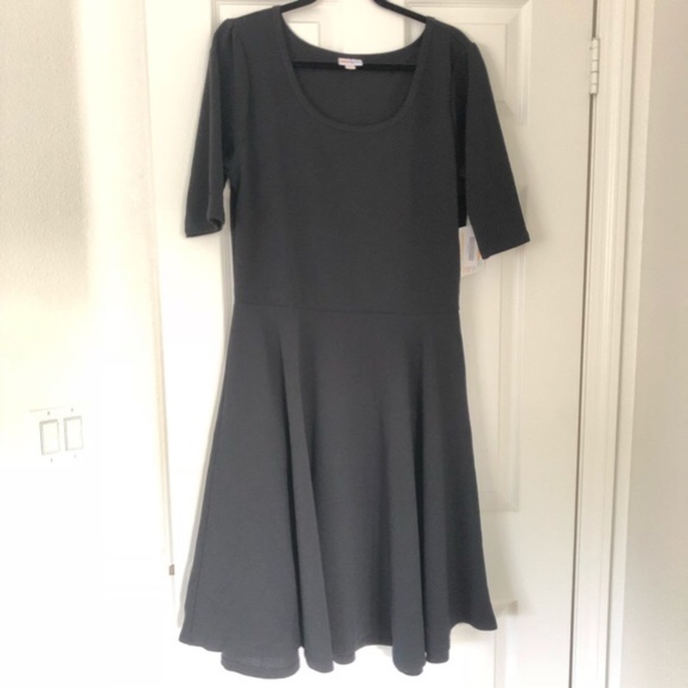 SOLD! **** L Noir Black Nicole Flowy Dress